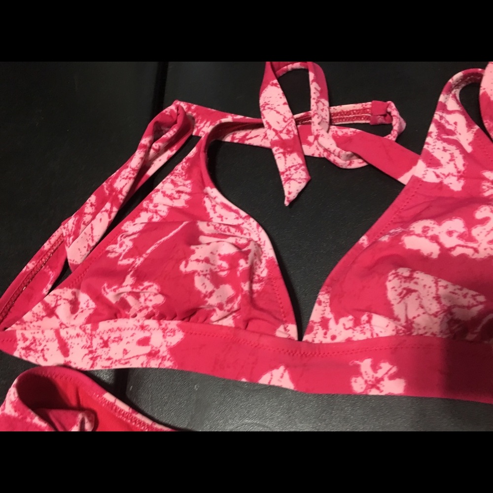 AERO SWIM  Pink Bikini Top Size L